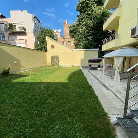 Apartment Ninis Flat Belgrade