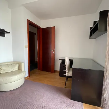 Apartment Ninis Flat *