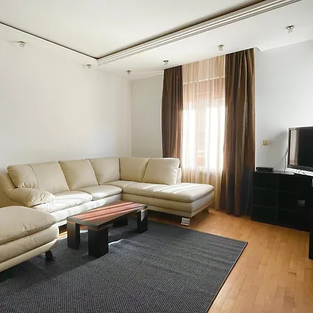 Lägenhet Ninis Flat *